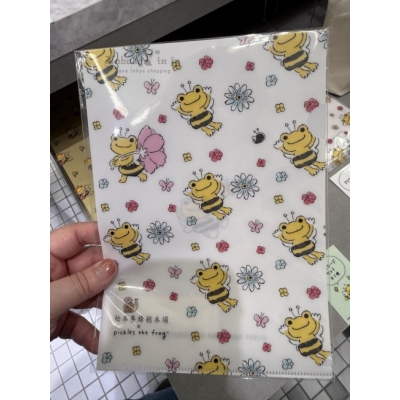 pickles the frog x松本養蜂総本場A5資料夾(VIP下標限定請勿自行下單)