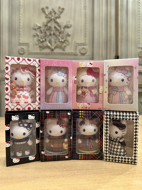 Sanrio 2025kitty生日千鳥格系列歷代生日盒裝公仔  現貨