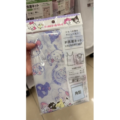​DAISO Sanrio聯名用角型28x35cm洗衣袋